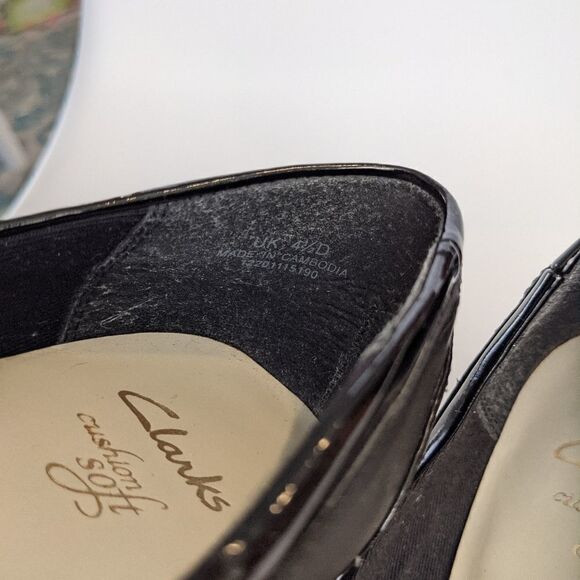 CLARKS Cushion soft black leather heels size 7 US @s4 - Picture 10 of 13